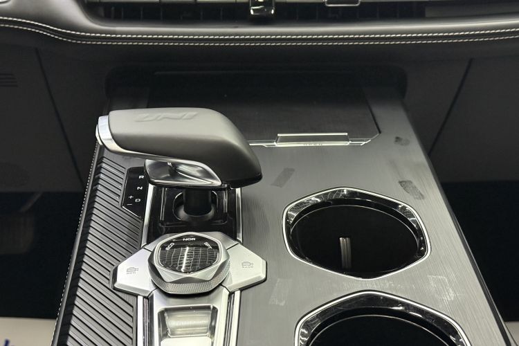 长安UNI-K 2024款 2.0T 两驱全球行版局部细节18