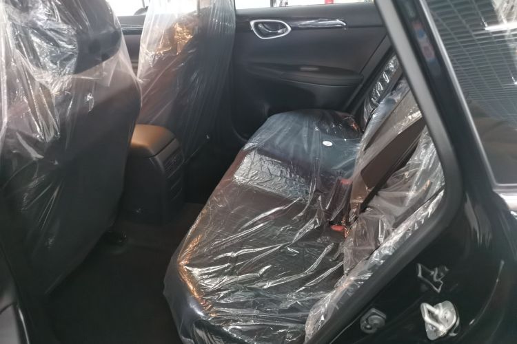 日产 轩逸 2024款 改款三 经典 1.6XE CVT舒适版中控内饰7001