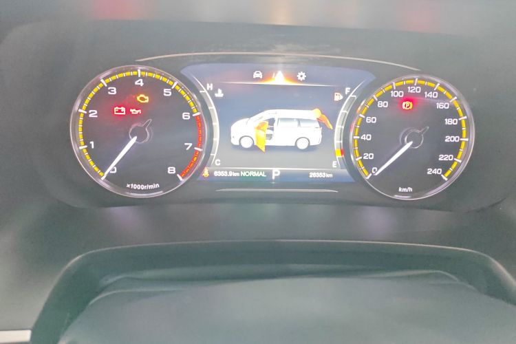 广汽传祺 传祺M8 2024款 领秀系列 390T 尊享版中控内饰15