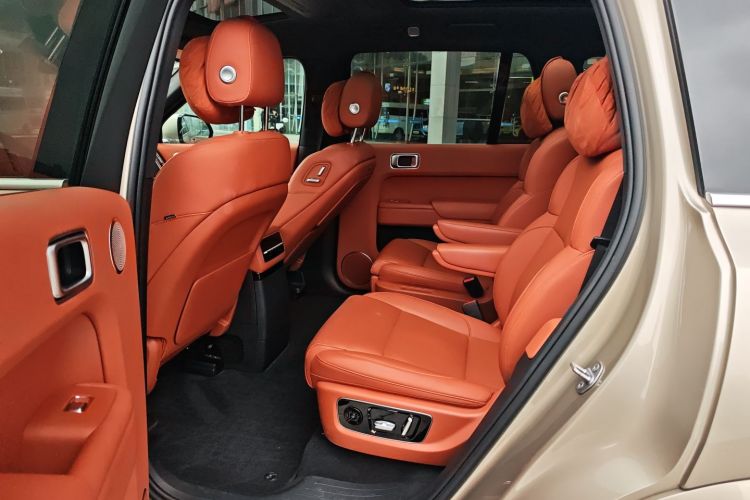 理想汽车 理想L9 2022款 Max中控内饰7004