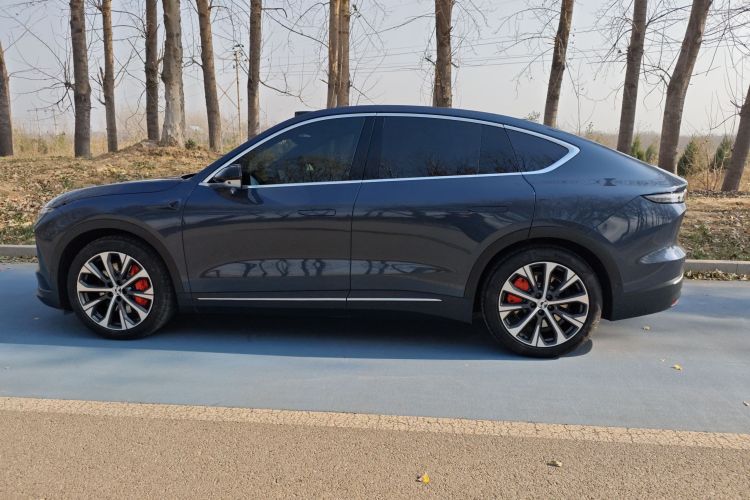 蔚来EC7 2024款 100kWh 签名版车身外观6008