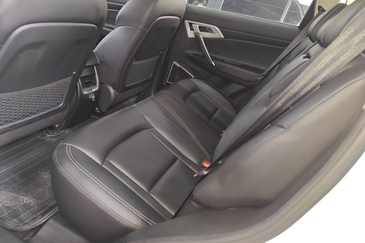 吉利汽车 博越 2016款 1.8TD 自动智尚型中控内饰7001