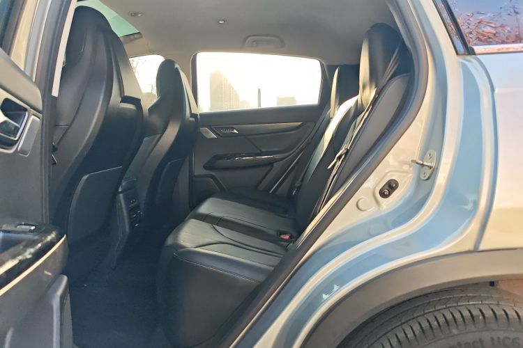 小鹏G3 2019款 尊享版中控内饰7004