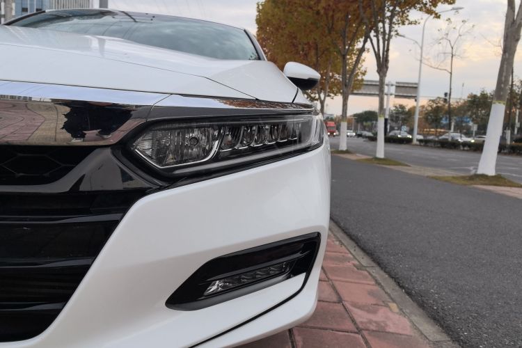 本田 雅阁 2018款 260TURBO 精英版 国V局部细节36