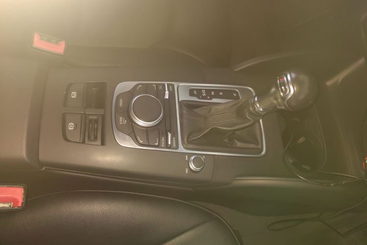 奥迪A3 2016款 Limousine 35 TFSI 领英型局部细节9003