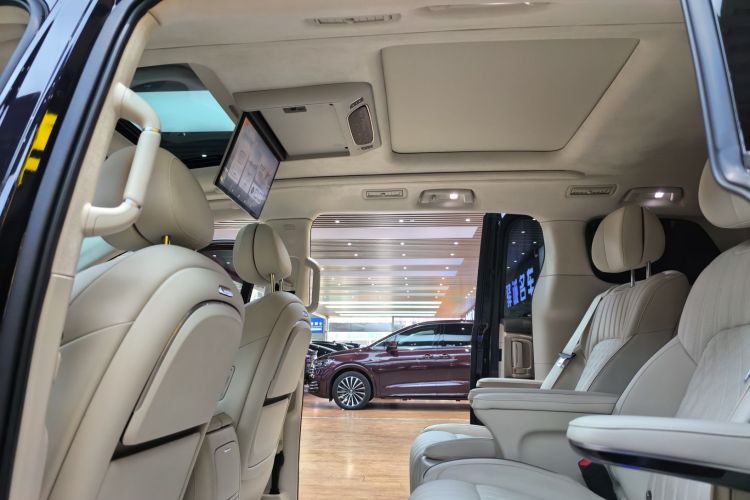 岚图汽车 岚图梦想家 2024款 PHEV 超长续航旗舰版局部细节57