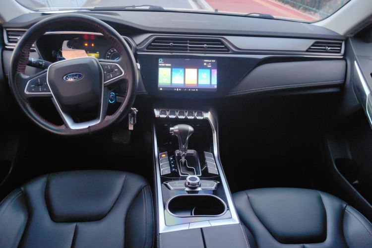 福特 领界 2019款 EcoBoost 145 CVT铂领型 国VI中控内饰7002