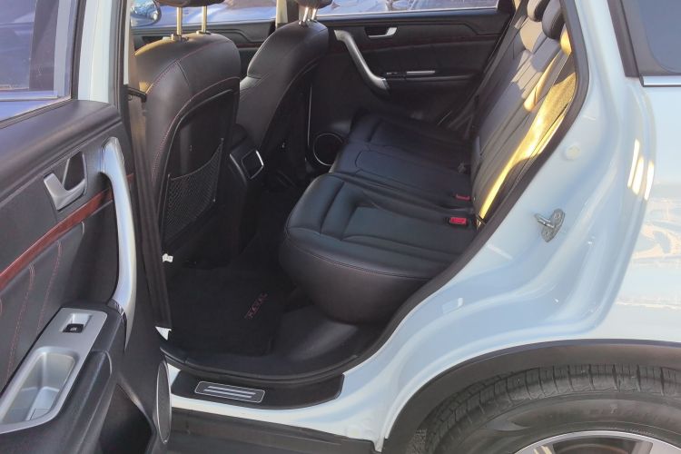 哈弗H6 2015款 改款 运动版 1.5T 手动两驱精英型中控内饰7002