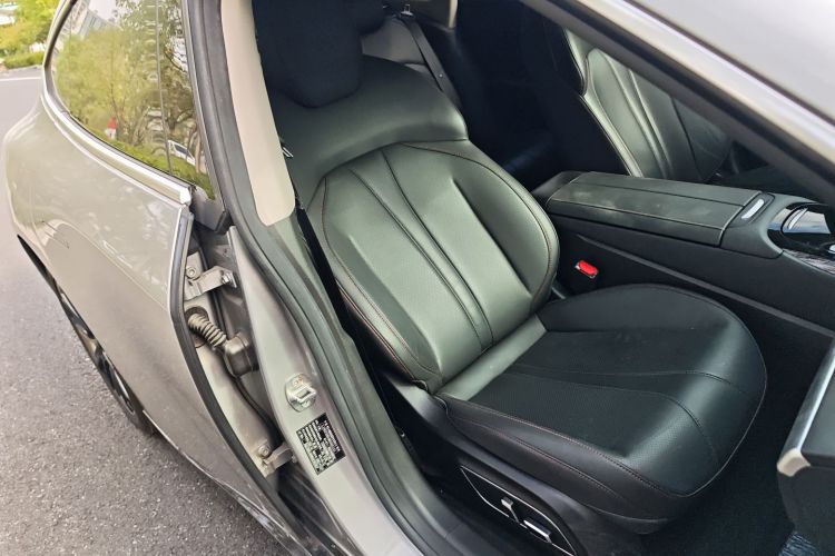 小鹏P7 2022款 670N+局部细节41