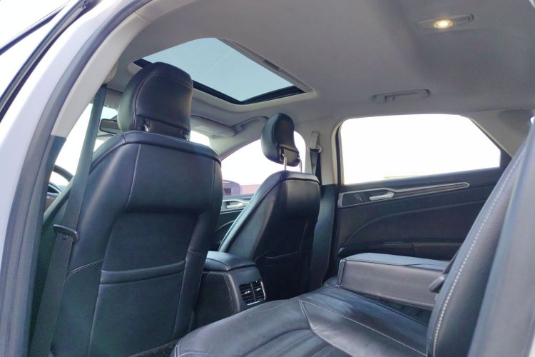 福特 蒙迪欧 2017款 EcoBoost 180 豪华型中控内饰7003