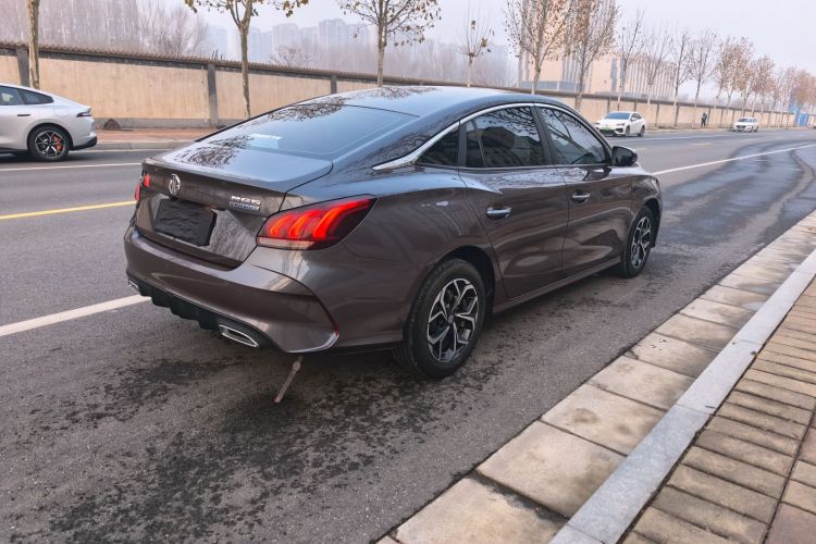 名爵 MG5 2023款 180DVVT CVT豪华版车身外观6005