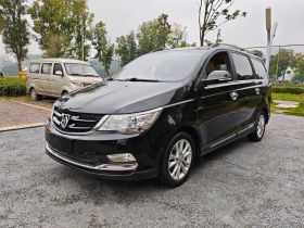 宝骏730 2016款 1.5L 手动舒适型 7座 国V