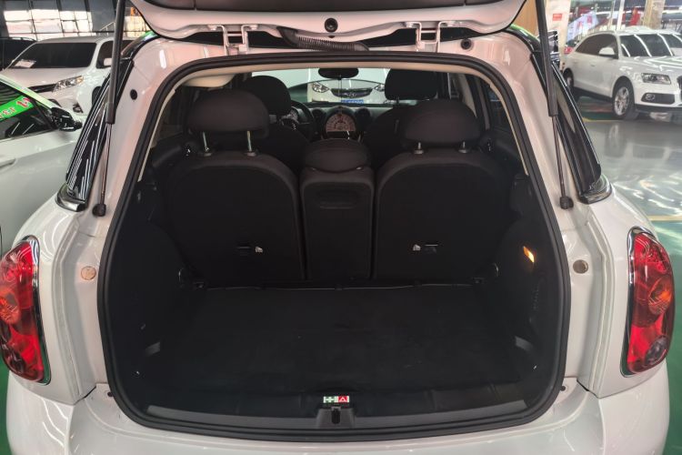 MINI Countryman 2011款 1.6L COOPER Fun局部细节23