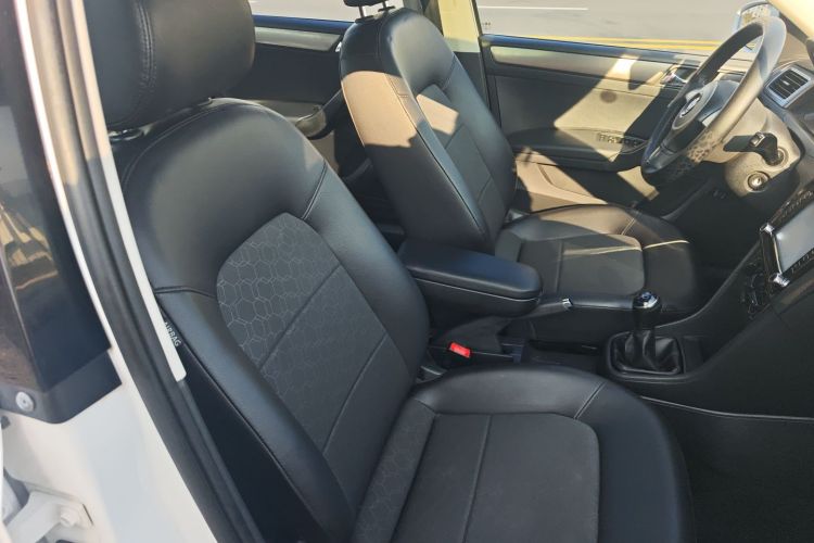 大众 桑塔纳 2015款 1.6L 手动舒适版局部细节41