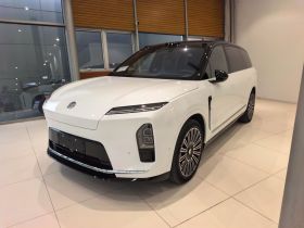 蔚来ES8 2026款 七座行政豪华版