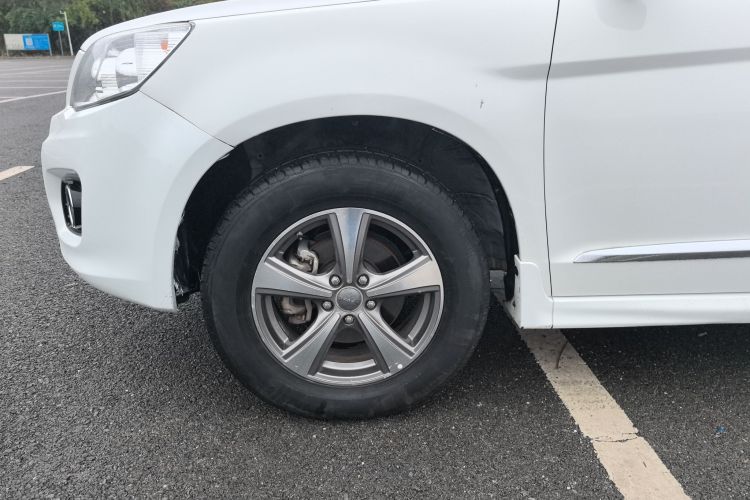 哈弗H6 2016款 升级版 1.5T 自动两驱精英型车身外观6006