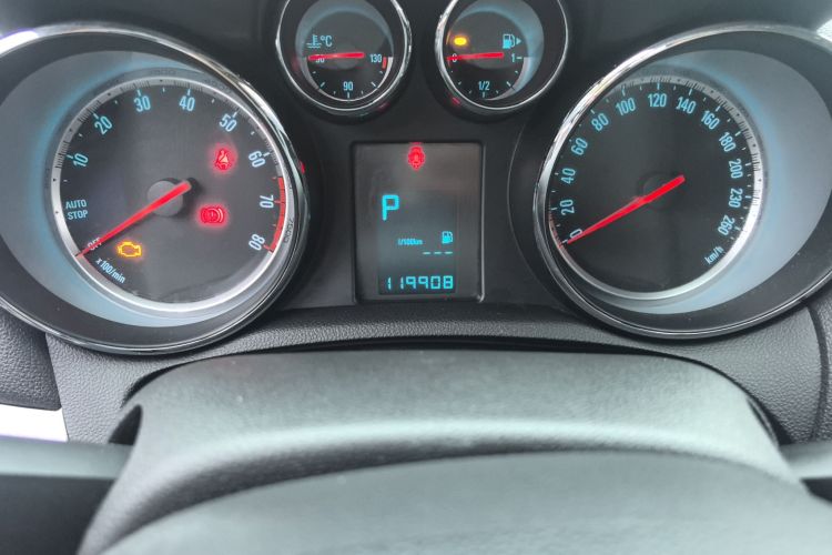 别克 昂科拉 2015款 1.4T 自动两驱都市精英型中控内饰15