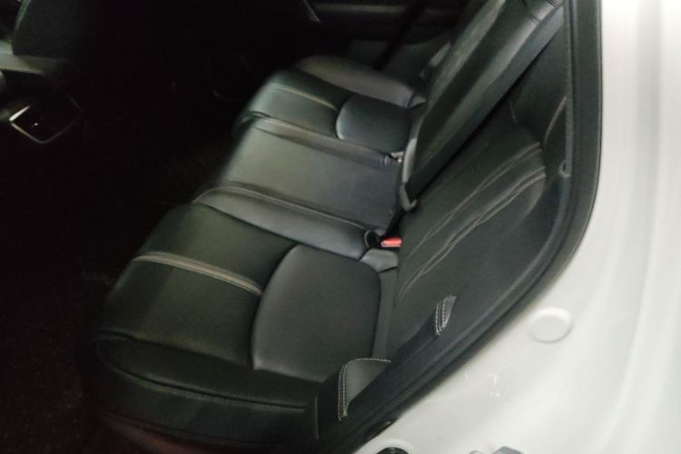 本田UR-V 2020款 370TURBO 两驱尊雅版中控内饰7001