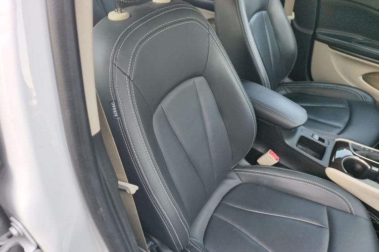 别克 威朗 2019款 三厢 15S 自动进取型局部细节41