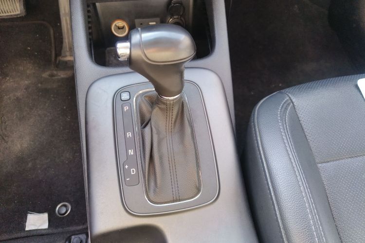 起亚K3 2015款 1.6L 自动DLX局部细节18