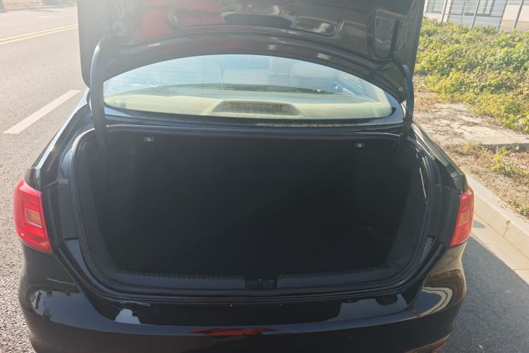 大众 速腾 2012款 1.4TSI 手动豪华型局部细节23