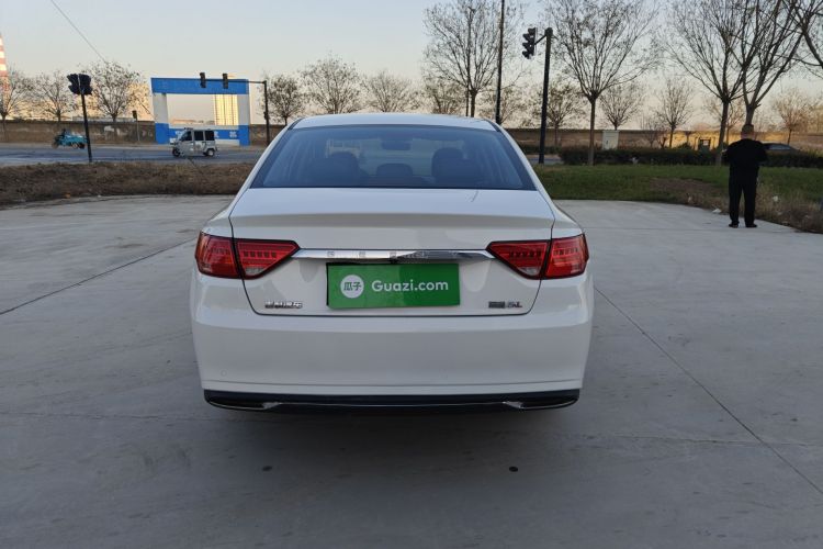 吉利汽车 帝豪GL 2020款 1.4T CVT尊贵型车身外观6006