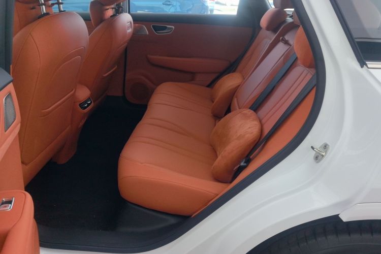 鸿蒙智行 尚界H5 2025款 增程 Max中控内饰7001