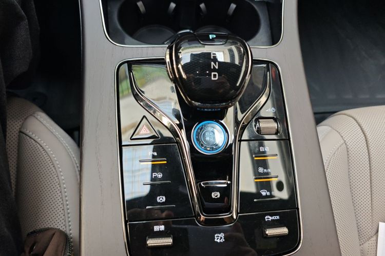 比亚迪 汉 2025款 EV 701KM激光雷达智驾型局部细节18
