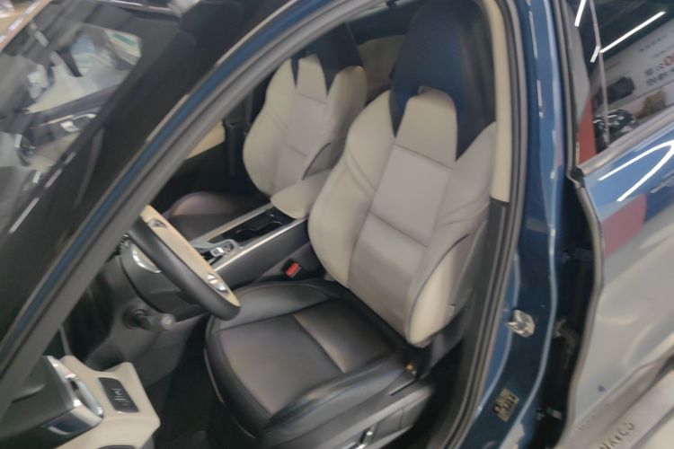 领克01 2017款 2.0T 两驱耀Pro版局部细节19