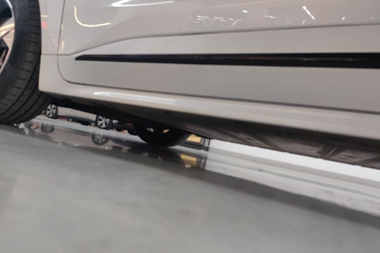 极氪001 2022款 长续航双电机 WE版局部细节9001