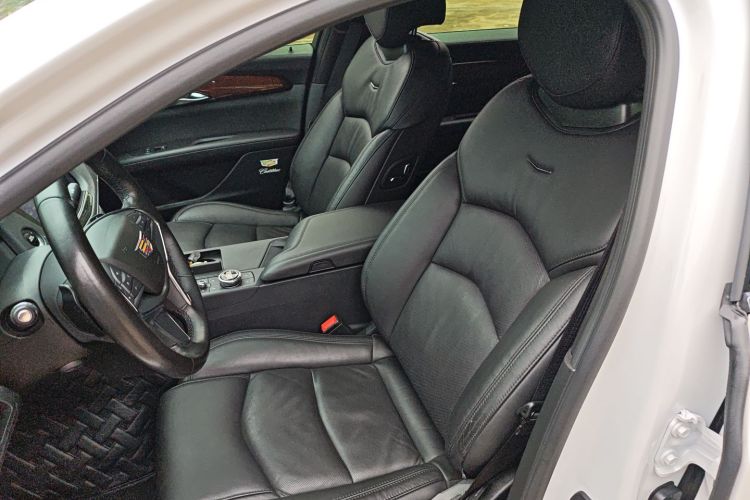 凯迪拉克CT6 2019款 28T 精英型局部细节19