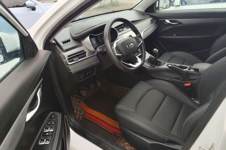 吉利汽车 帝豪 2021款 UP 1.5L 手动舒适型中控内饰7002