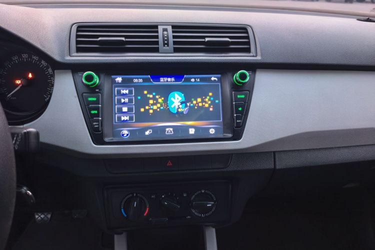 斯柯达 晶锐 2015款 1.4L 手动前行版局部细节16