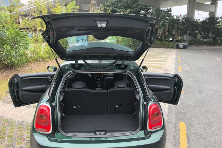MINI 2014款 1.2T ONE局部细节23