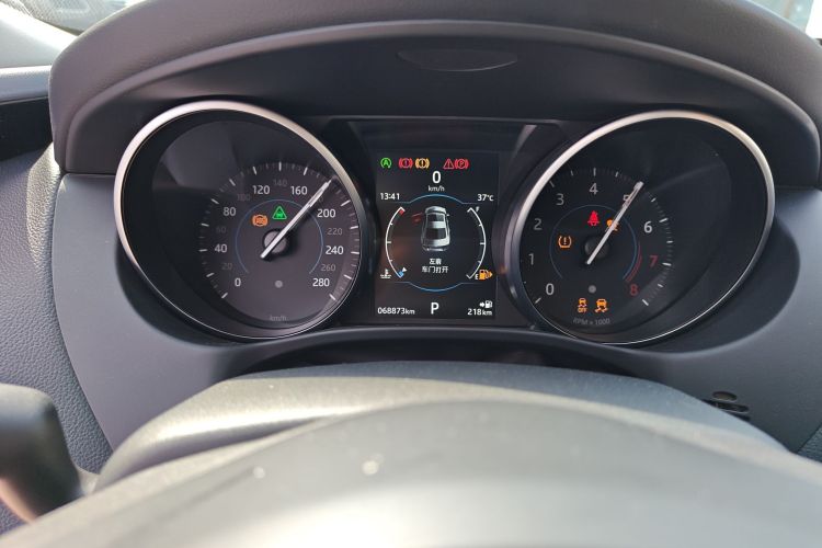 捷豹XEL 2019款 2.0T 200PS 精英版中控内饰15