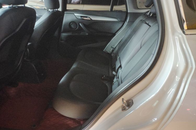 宝马X1 2018款 sDrive18Li 时尚型中控内饰7001