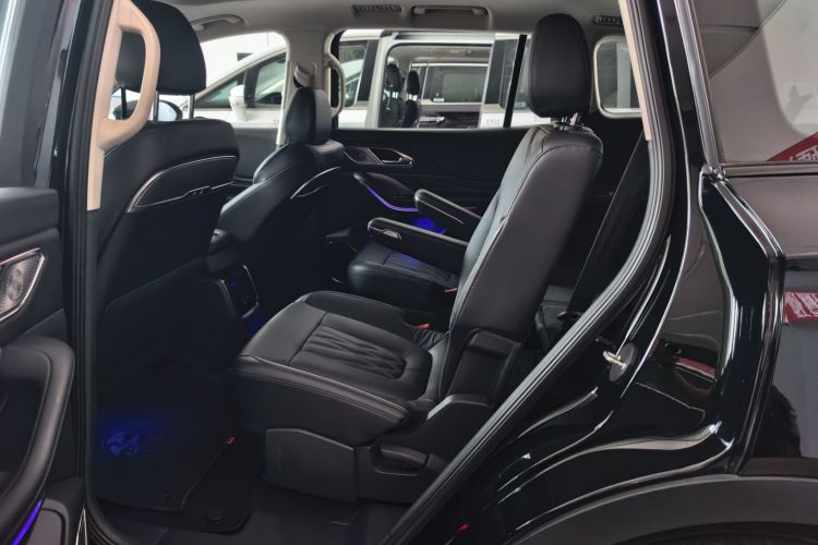 红旗HS7 PHEV 2024款 2.0T PHEV 四驱旗畅版 6座中控内饰7001