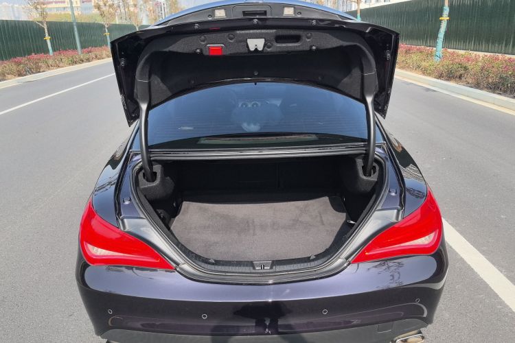 奔驰CLA 2016款 CLA 200 时尚型局部细节23