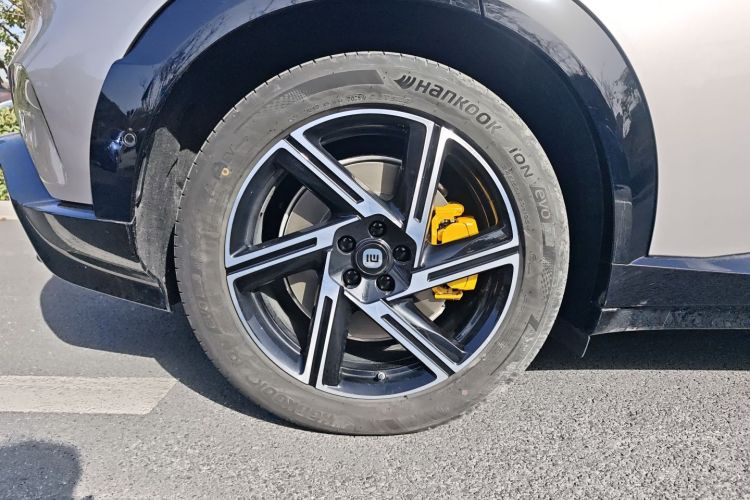 小米汽车 小米YU7 2025款 超长续航后驱版车身外观6007