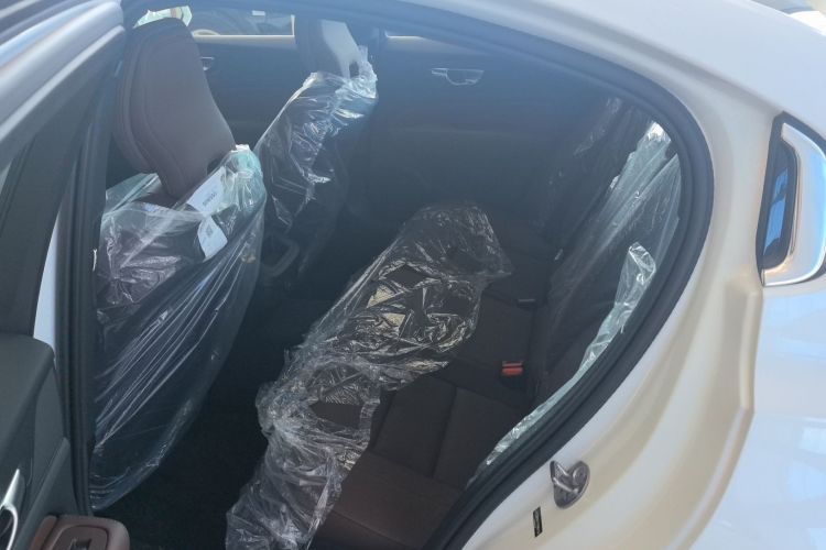 沃尔沃S60 2026款 B4 智逸豪华版中控内饰7001