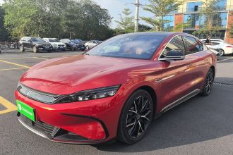 比亚迪 汉 2022款 EV 创世版 610KM四驱尊享型