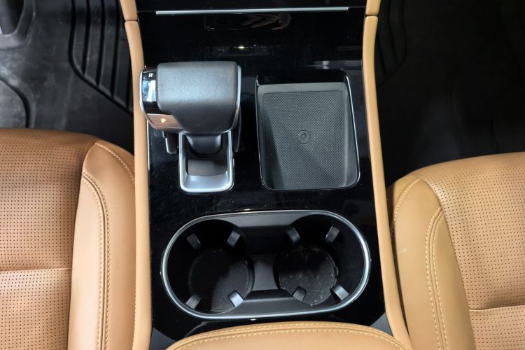 理想汽车 理想ONE 2021款 增程6座版局部细节18