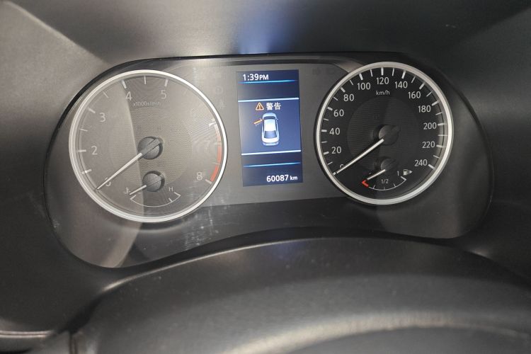 日产 轩逸 2020款 1.6L XL CVT悦享版中控内饰15