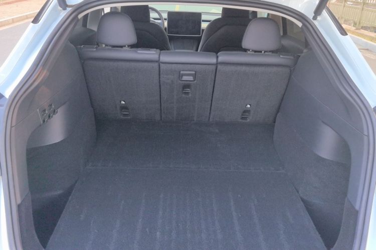 特斯拉 Model Y 2022款 改款 后轮驱动版局部细节23