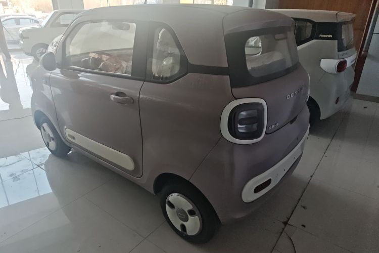 奔腾小马 2025款 222km 灵动马车身外观6005