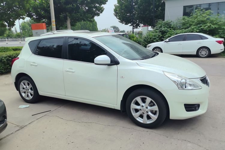 日产 骐达TIIDA 2011款 1.6L CVT智能型车身外观6002
