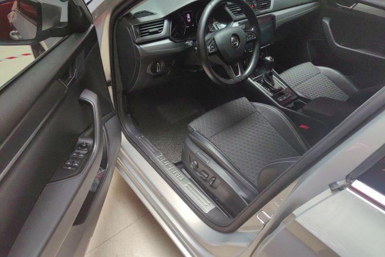 斯柯达 速派 2016款 TSI280 DSG创行版中控内饰7002