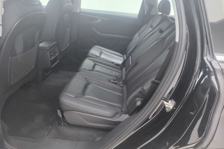 奥迪Q7 2021款 55 TFSI quattro S line运动型中控内饰7001