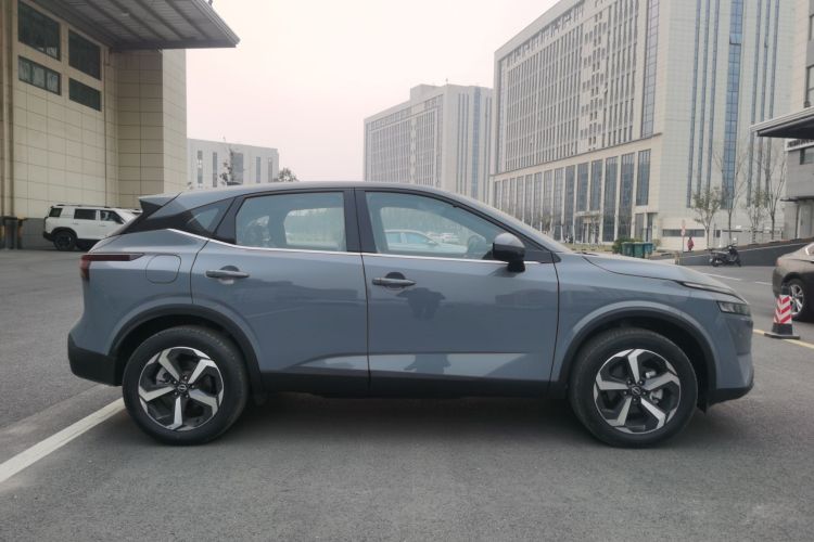 日产 逍客 2023款 1.3T CVT豪华版车身外观6002