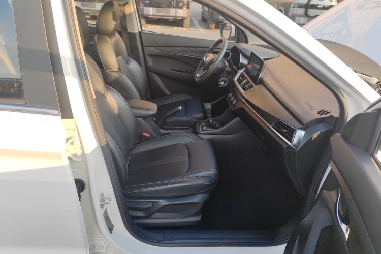 宝骏360 2018款 1.5L 手动精英型 国V局部细节9009